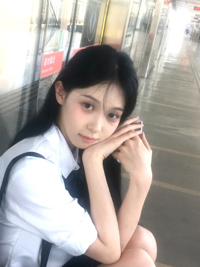 可同步色调下的传记